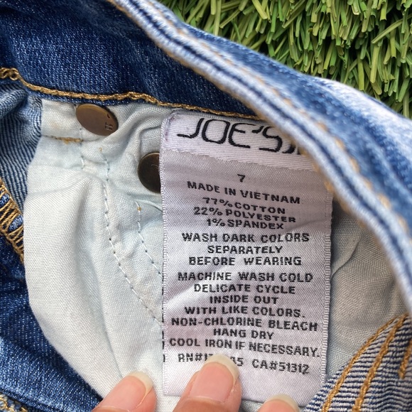 Joe’s shorts - Picture 4 of 4